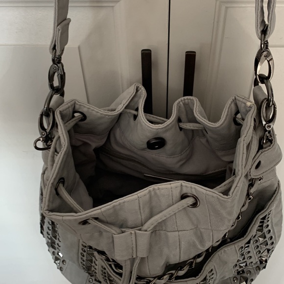 Spring grey purse with metal embellishments - Picture 3 of 3